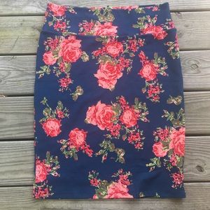 ❌SOLD❌ Lularoe Cassie skirt XL
